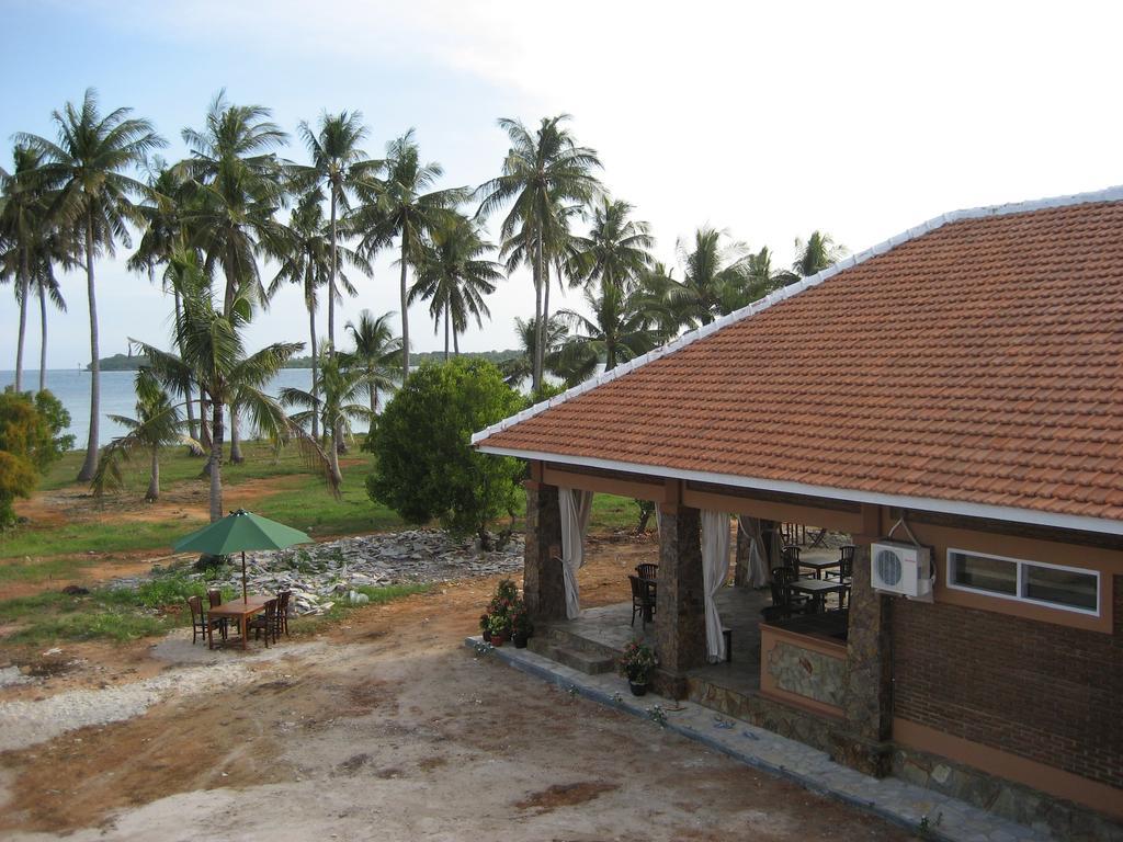 Escape Karimunjawa Hotel Semarang Exterior photo